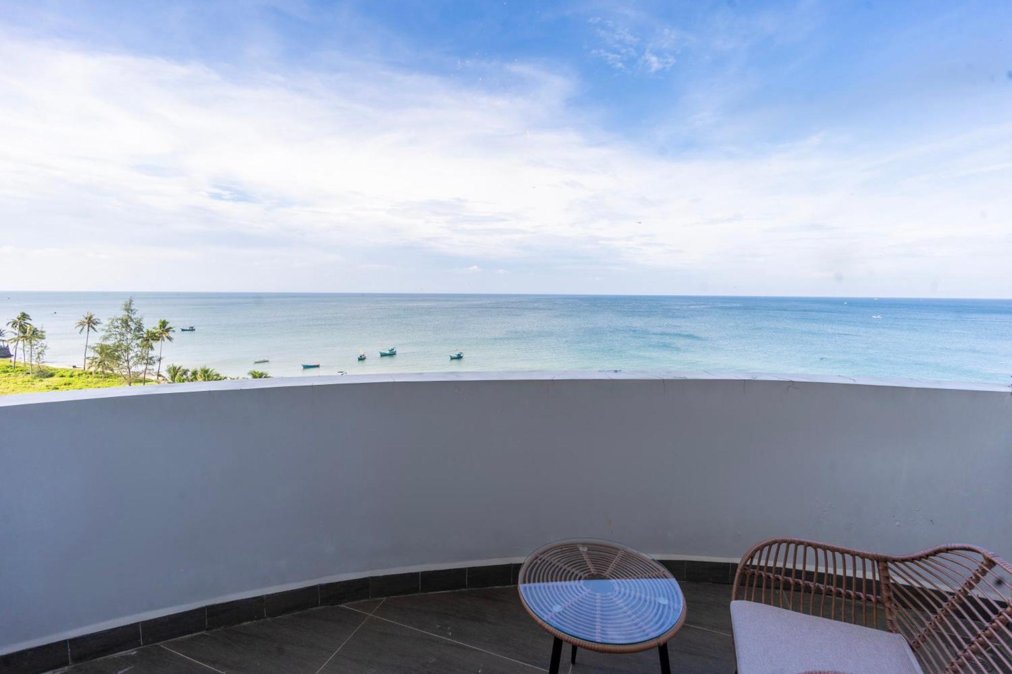 Maris Beach Hotel Phu Quoc Exterior photo
