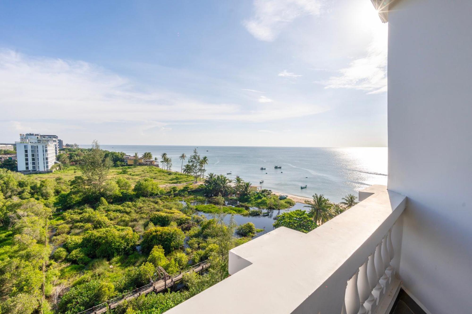Maris Beach Hotel Phu Quoc Exterior photo